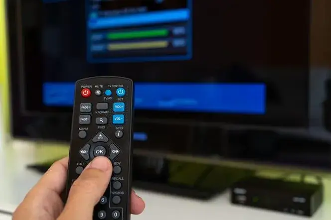 Zdjęcie Dofinansowanie do telewizora do kiedy? Sprawdź termin i uniknij utraty szansy!